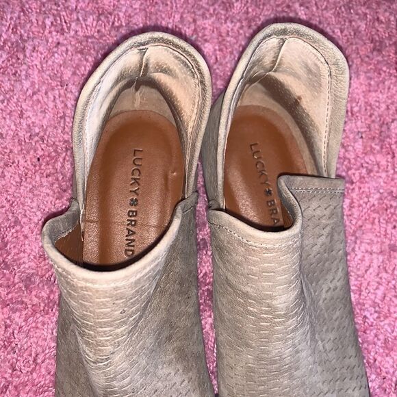 Lucky Brand Baley Ankle Booties - Picture 5 of 8